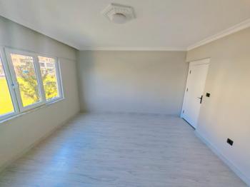 Cumhuriyet İlkokuluna Yakın Satılık Daire