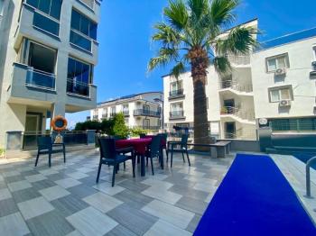 Didim'de Site İçinde Deniz Manzaralı Yazlık