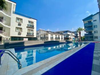 Didim'de Site İçinde Deniz Manzaralı Yazlık