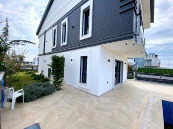 Didim'de Satılık 5+1 Ayrı Mutfaklı Villa