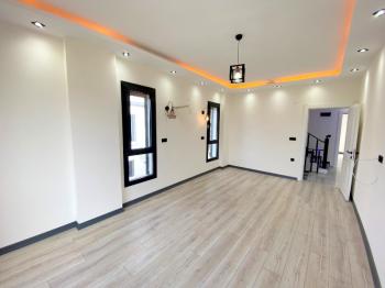 Didim'de Satılık 5+1 Ayrı Mutfaklı Villa