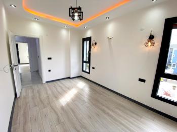 Didim'de Satılık 5+1 Ayrı Mutfaklı Villa