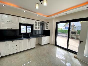 Didim'de Satılık 5+1 Ayrı Mutfaklı Villa