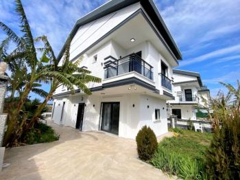 Didim'de Satılık 5+1 Ayrı Mutfaklı Villa