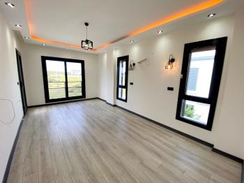 Didim'de Satılık 5+1 Ayrı Mutfaklı Villa