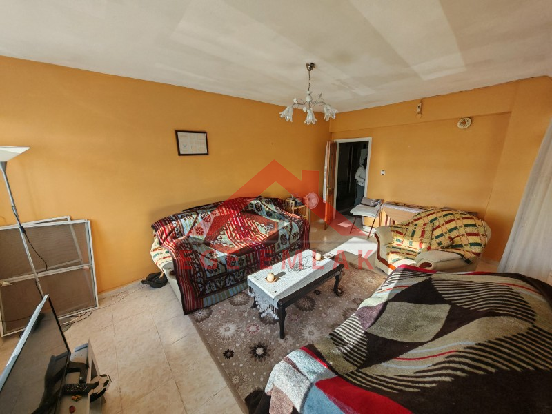 Altınkumda Onur Sitesinde Satılık