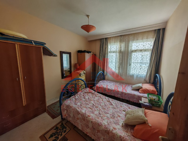 Altınkumda Onur Sitesinde Satılık