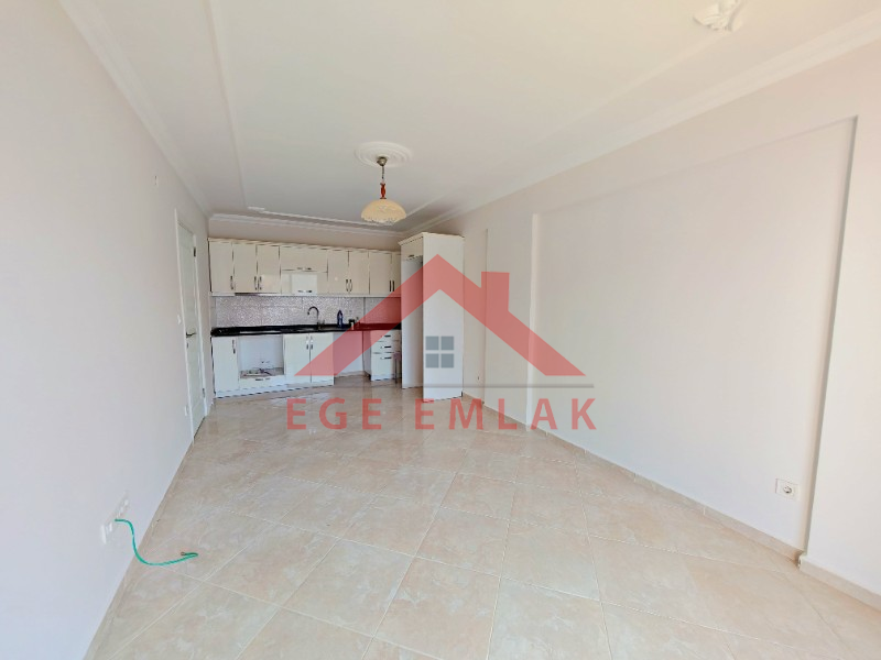 Didim Yeni Mahalle'de Geniş Balkonlu 1+1 Satılık Daire