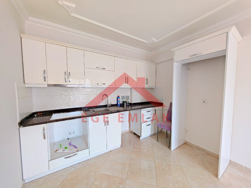 Didim Yeni Mahalle'de Geniş Balkonlu 1+1 Satılık Daire