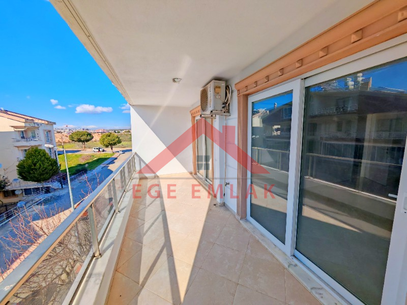 Didim Yeni Mahalle'de Geniş Balkonlu 1+1 Satılık Daire