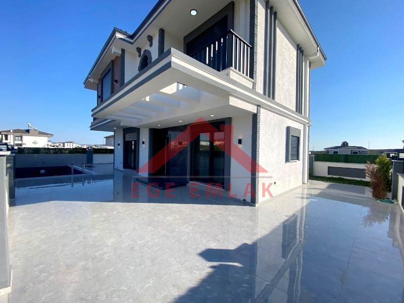 Didim'de Satılık Tam Müstakil Villa