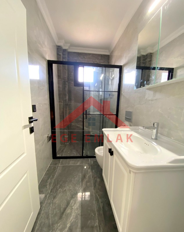 Didim'de Ful Eşyalı Satılık Villa