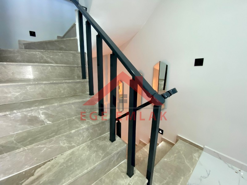 Didim'de Ful Eşyalı Satılık Villa