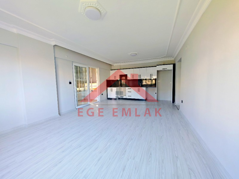 Cumhuriyet İlkokuluna Yakın Satılık Daire