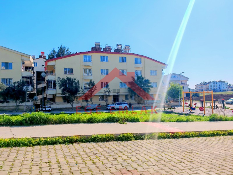 Cumhuriyet İlkokuluna Yakın Satılık Daire