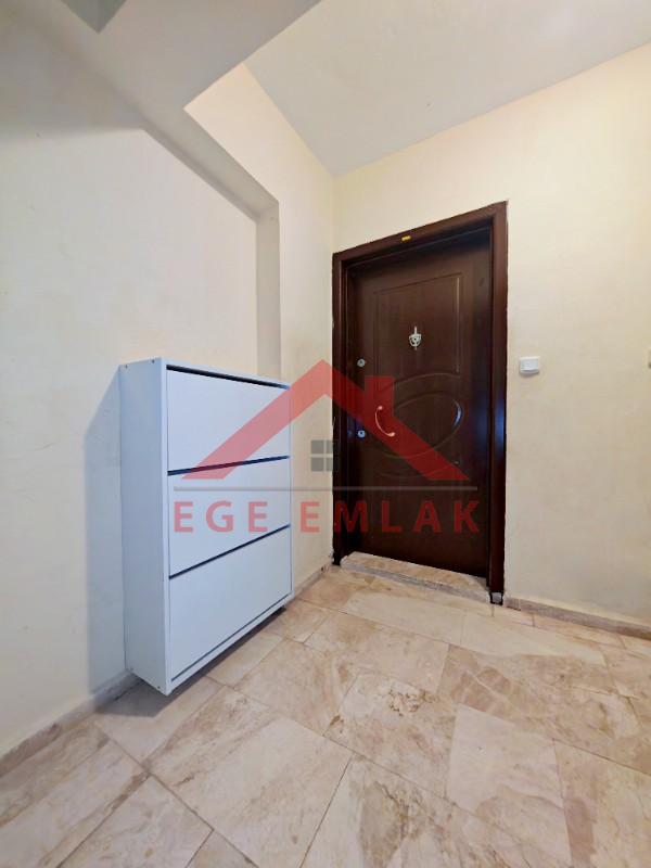 Cumhuriyet İlkokuluna Yakın Satılık Daire