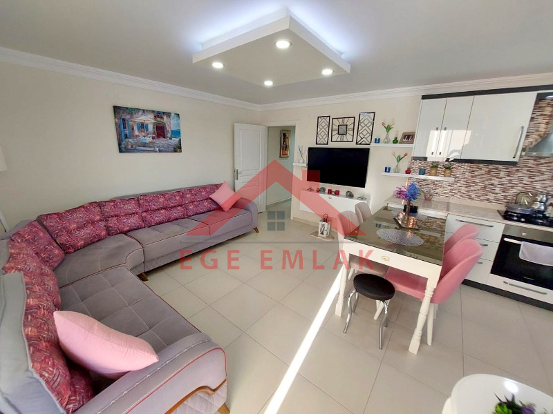 Didim'de Site İçinde Deniz Manzaralı Yazlık