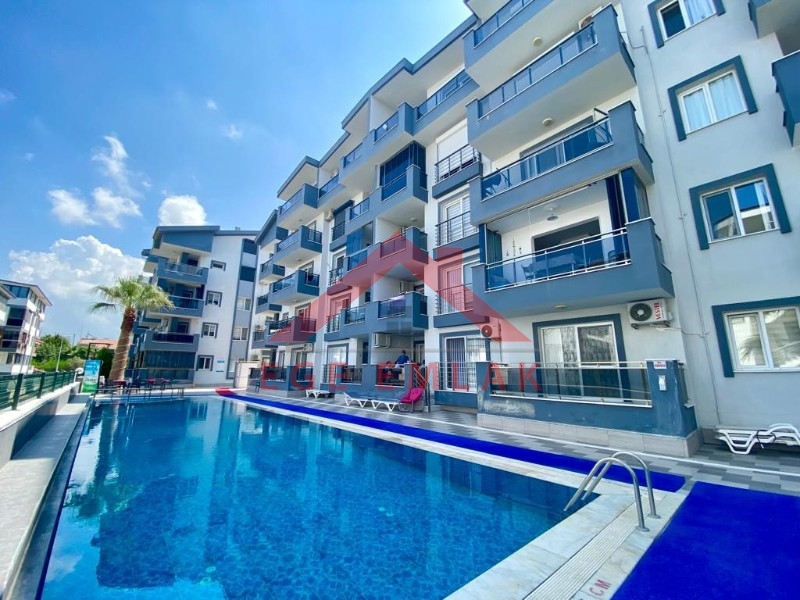 Didim'de Site İçinde Deniz Manzaralı Yazlık