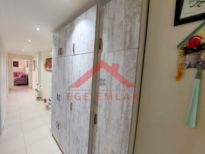 Didim'de Site İçinde Deniz Manzaralı Yazlık