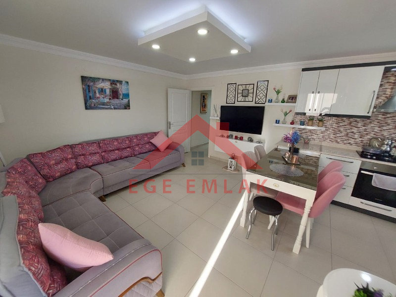 Didim'de Site İçinde Deniz Manzaralı Yazlık