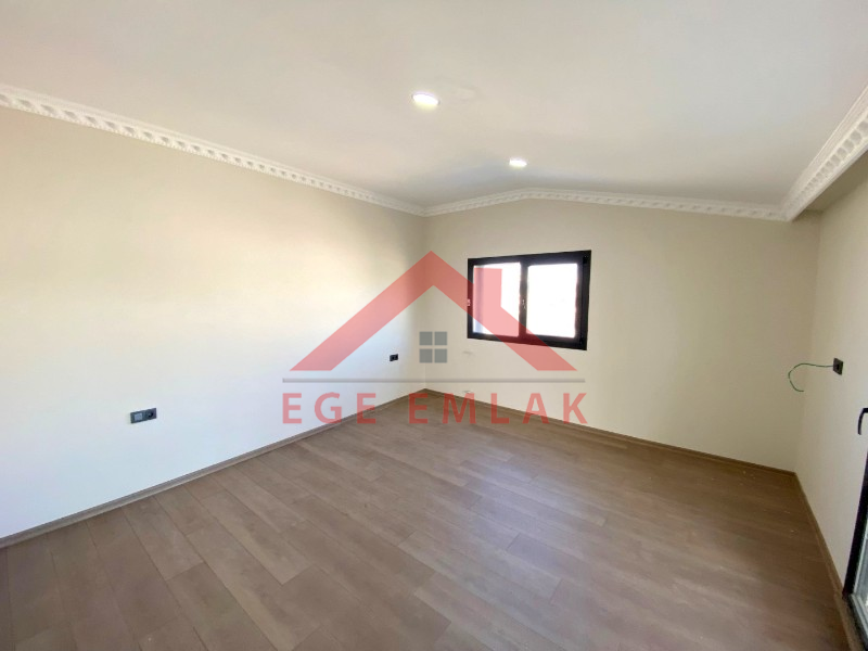 Didim'de Denize 200 Metre Mesafede Satılık Villa