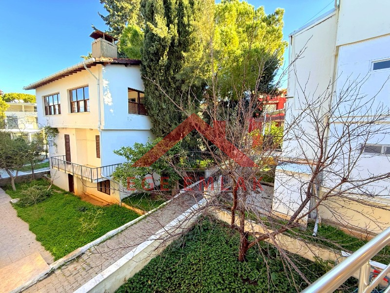 Didim Denizli Öğretmenler Sitesinde Satılık Yazlık