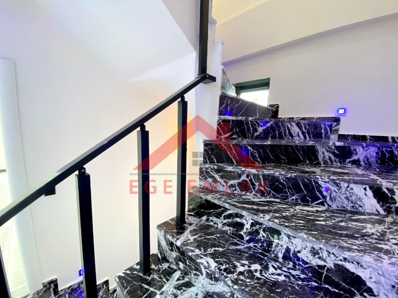 Didim'de Satılık 5+1 Ayrı Mutfaklı Villa