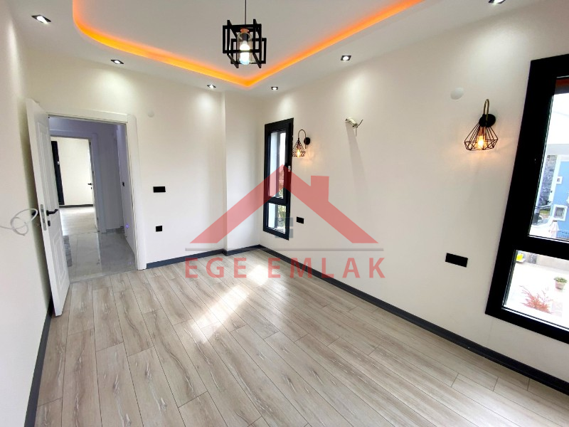 Didim'de Satılık 5+1 Ayrı Mutfaklı Villa