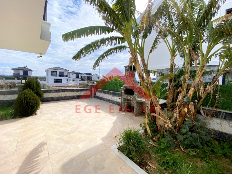 Didim'de Satılık 5+1 Ayrı Mutfaklı Villa