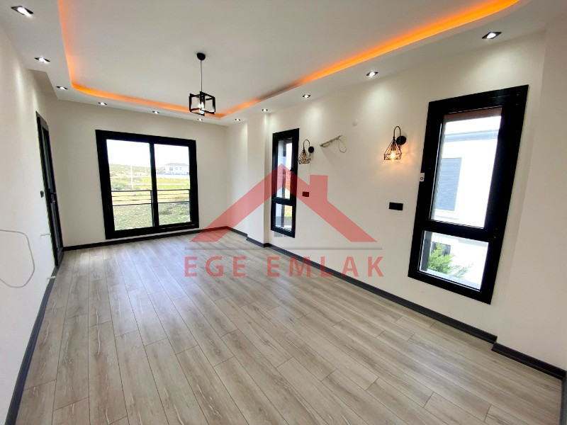 Didim'de Satılık 5+1 Ayrı Mutfaklı Villa