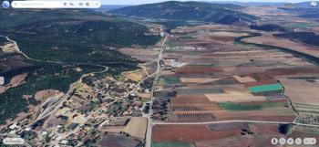 DijitalEmlak'tan Karacabey Akçasusurluk Köyüne Yakın Yola Cepheli Satılık Yatırımlık 9.100 m2 Kıymetli Arazi.