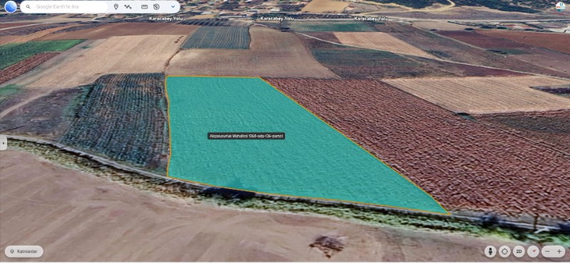 DijitalEmlak'tan Karacabey Akçasusurluk Köyüne Yakın Yola Cepheli Satılık Yatırımlık 9.100 m2 Kıymetli Arazi.