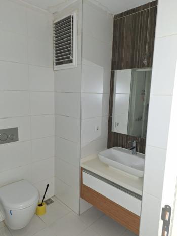 Beylikdüzü Kavaklı Mah. Harika Lokasyonda Çift Banyolu Kiralık 2+1 Daire!