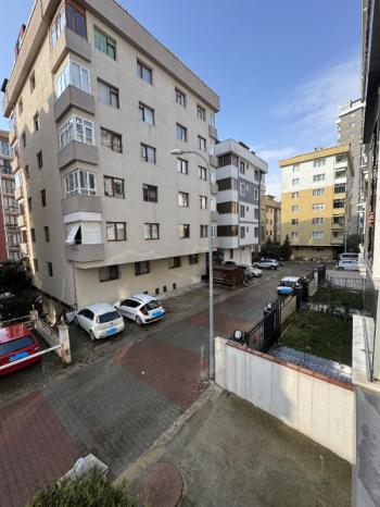 METROYA MARMARAYA YAKIN KAPALI AÇIK OTOPARKLI NEZİH SOKAKTA