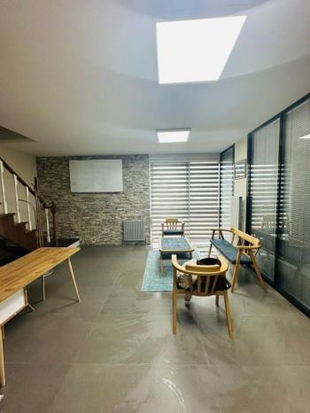 Çekmeköy Merkez mahallesinde kiralık dubleks ofis