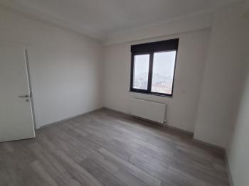 Maltepe'de Krediye Uygun Satılık Ferah, Sıfır 3+1 Daire