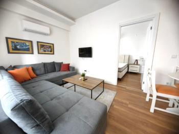 ÇEŞME LOCA TWİN'DE, AYDINLIK, BALKONLU,FERAH 1+1