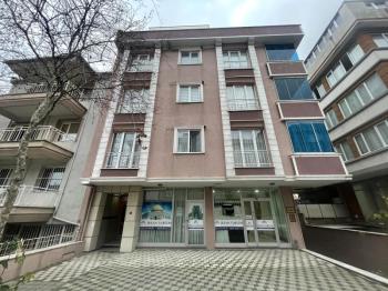 GÜNEY BATI CEPHELİ KAPALI OTOPARKLI ARAKAT DAİRE