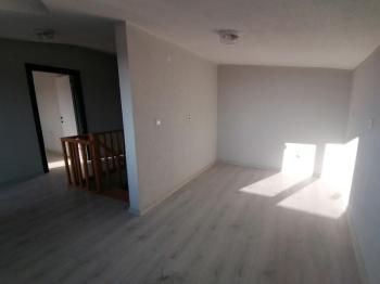 112 Acil Karşısı 7+1 Sıfır Satılık Çatı Dubleksi