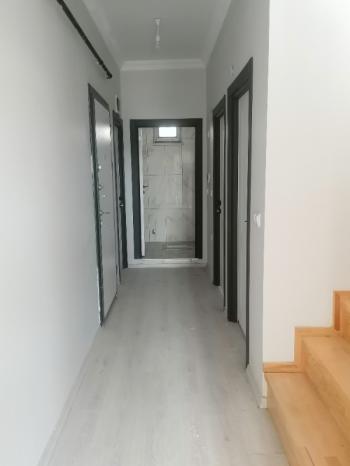 112 Acil Karşısı 7+1 Sıfır Satılık Çatı Dubleksi