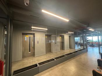 KOZYATAĞI  METRO istasyonuna yürüme mesafesi nde katta tek 600 metre² nitelikli ofis