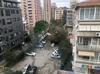 BAĞDAT CADDESİ NOTER SOKAKDA KUPON DAİRE SATILIK