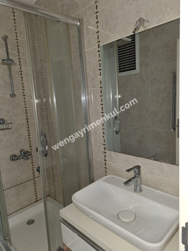 Beylikdüzü Kavaklı Mah. Harika Lokasyonda Çift Banyolu Kiralık 2+1 Daire!