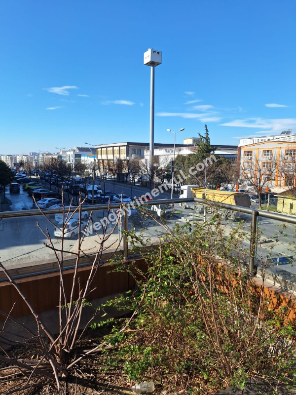 Beylikdüzü Kavaklı Mah. Harika Lokasyonda Çift Banyolu Kiralık 2+1 Daire!