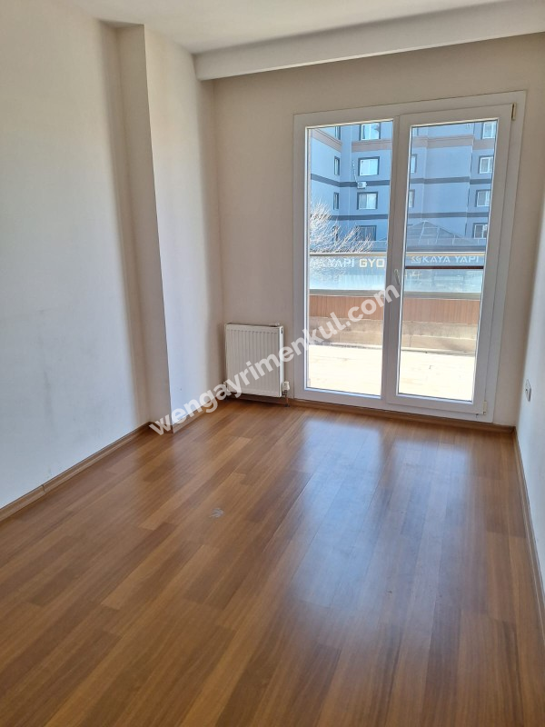 Beylikdüzü Kavaklı Mah. Harika Lokasyonda Çift Banyolu Kiralık 2+1 Daire!