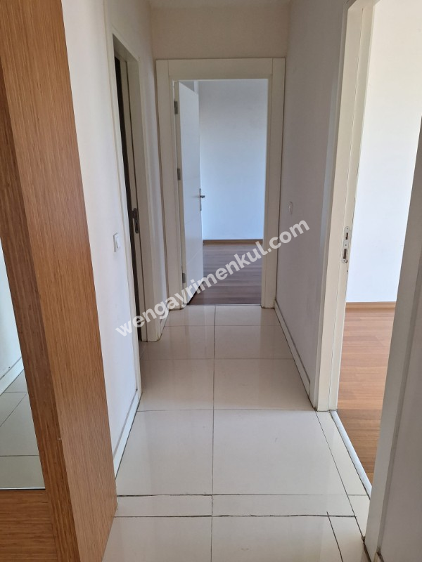 Beylikdüzü Kavaklı Mah. Harika Lokasyonda Çift Banyolu Kiralık 2+1 Daire!