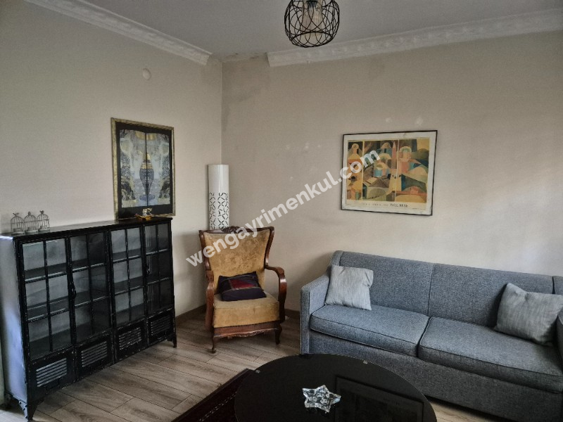 Kuzguncuk'ta Boğaz Manzaralı, Teraslı  3 Katlı Müstakil Ev