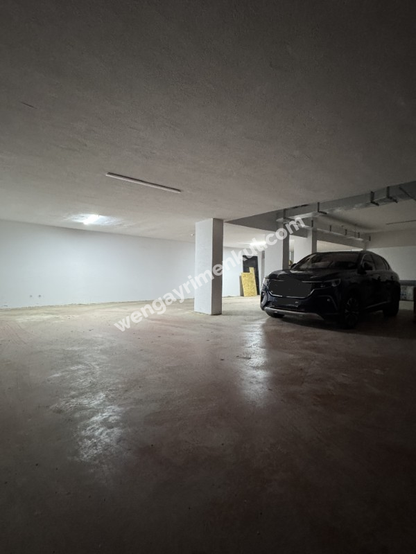 METROYA MARMARAYA YAKIN KAPALI AÇIK OTOPARKLI NEZİH SOKAKTA