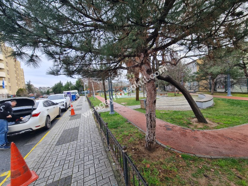 Emaar AVM Yanında Site İçerisinde Full Sosyal Donatılı Satılık 2+1 Lüks Residence Daire