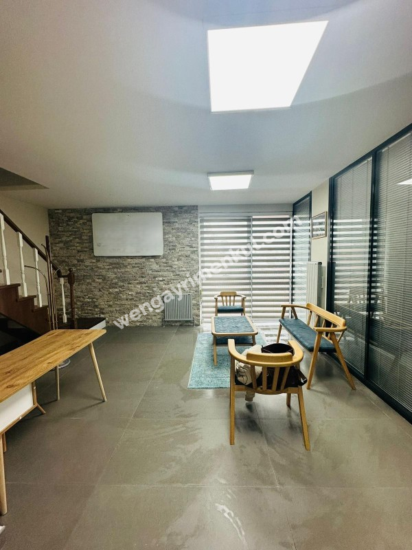 Çekmeköy Merkez mahallesinde kiralık dubleks ofis
